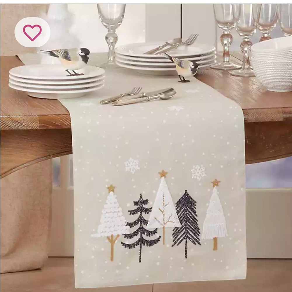 KIRKLAND WINTER/CHRISTMAS TABLE RUNNER 16”x70” NWT